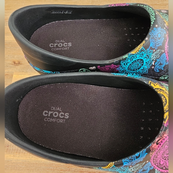 CROCS Neria Pro II Graphic Slip On Clogs - Picture 2 of 10